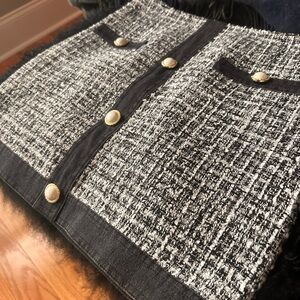 Chic Black and White Tweed Skirt